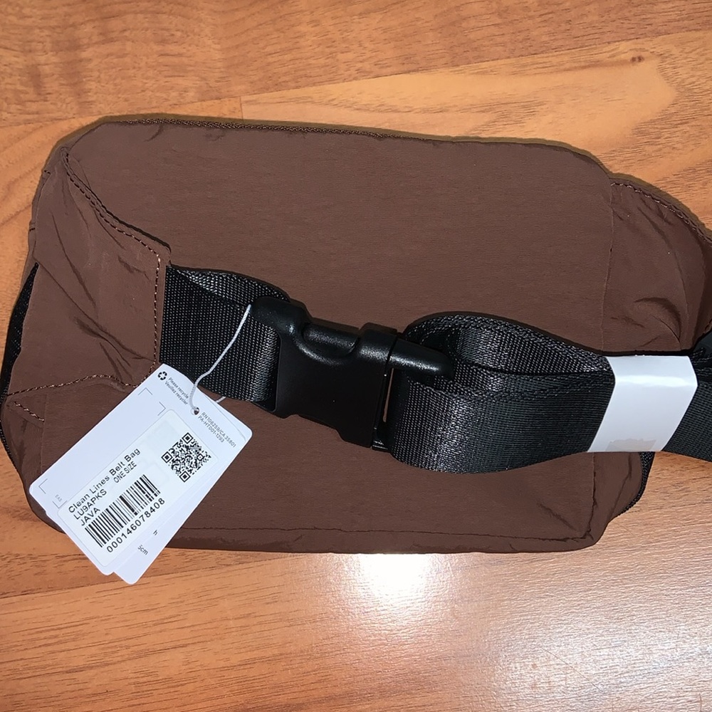 NWT Lululemon Athletica Clean Lines Belt Bag 2L - Picture 5 of 15